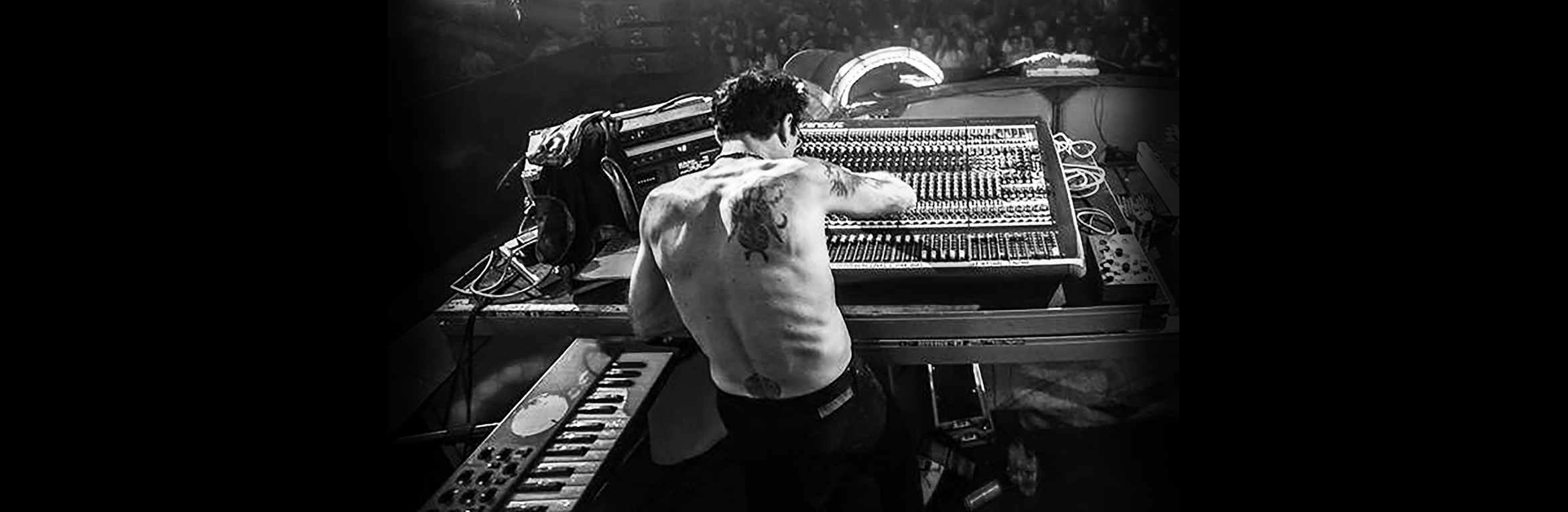 Eat Static Live