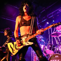 Dressed to Kill 200